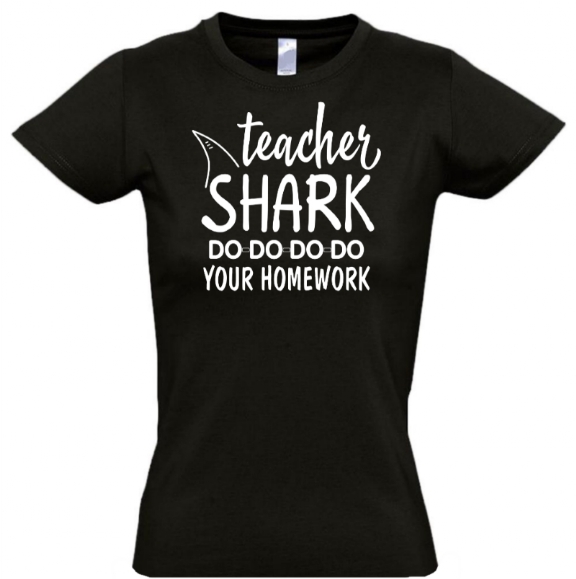 стильная футболка с надписью Teacher shark Do Do Do you homework